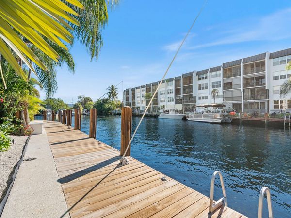 1850 SE 7th Street, Unit B, Pompano Beach, FL 33060