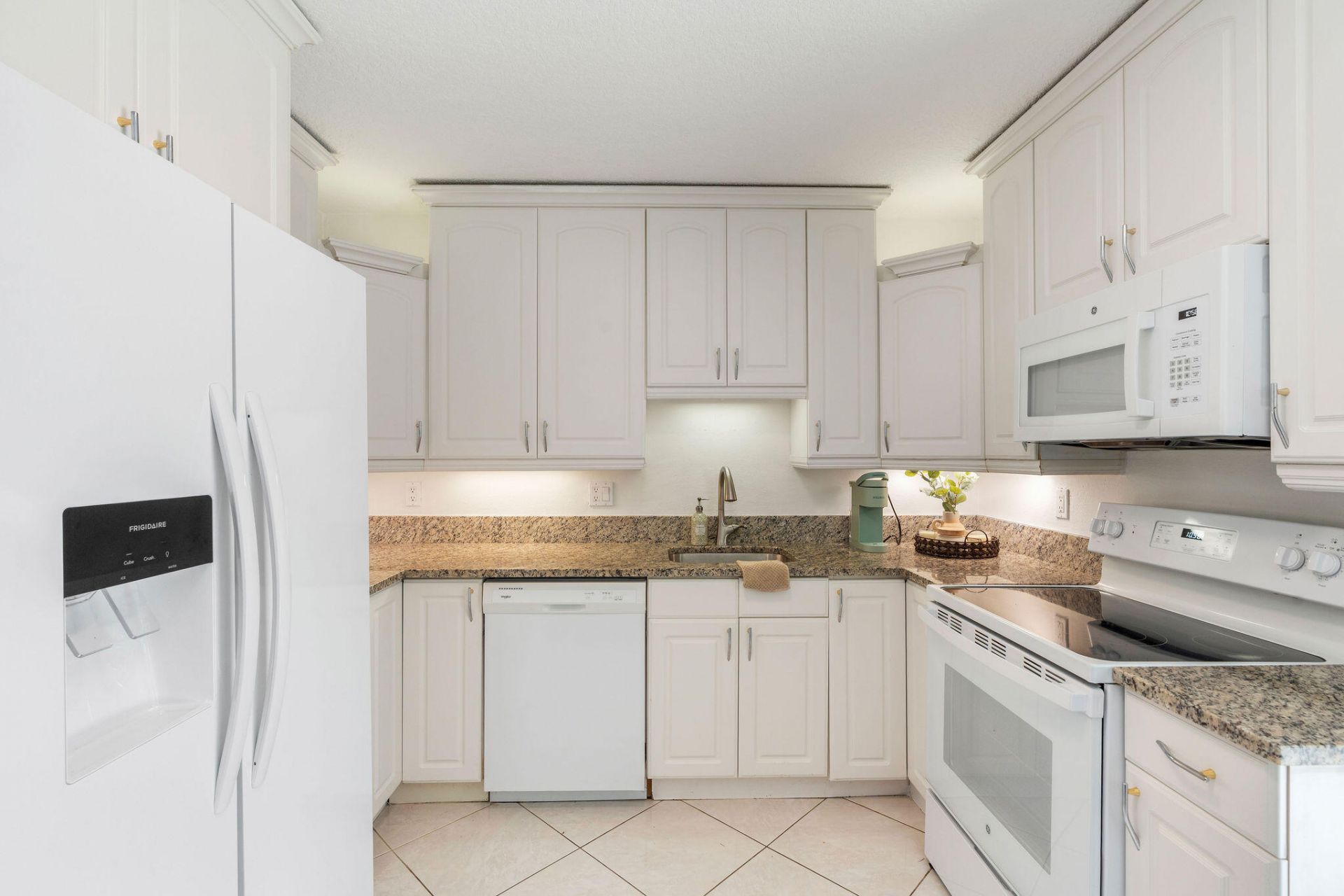 1850 SE 7th Street, Unit B, Pompano Beach, FL 33060 Photo