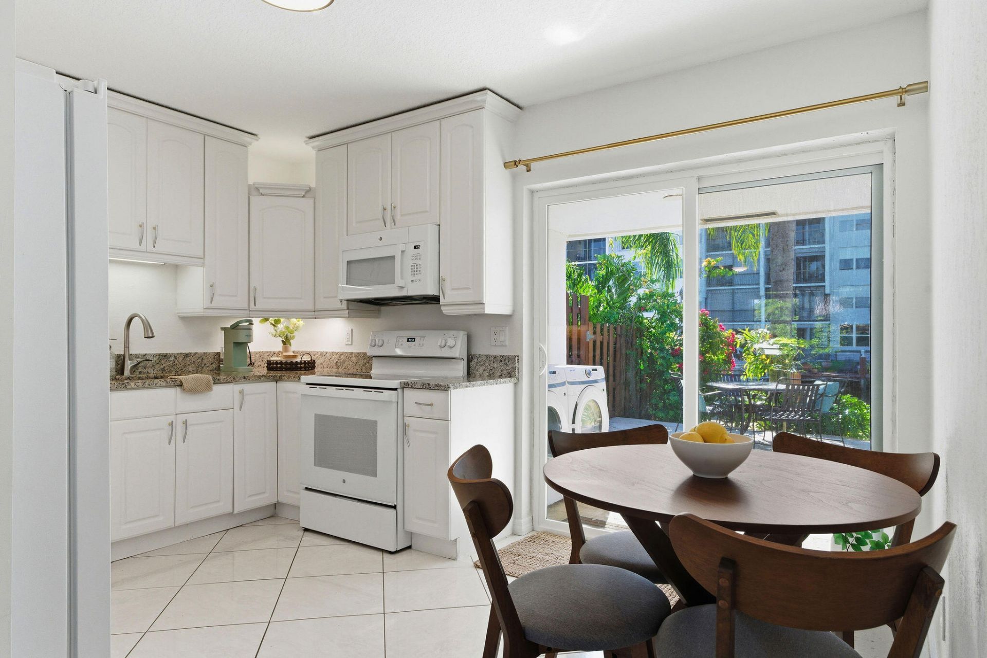 1850 SE 7th Street, Unit B, Pompano Beach, FL 33060 Photo