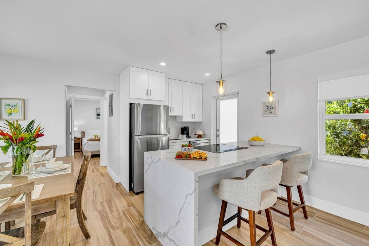 347 N Birch Road, Unit 1-9, Fort Lauderdale, FL 33304 Photo