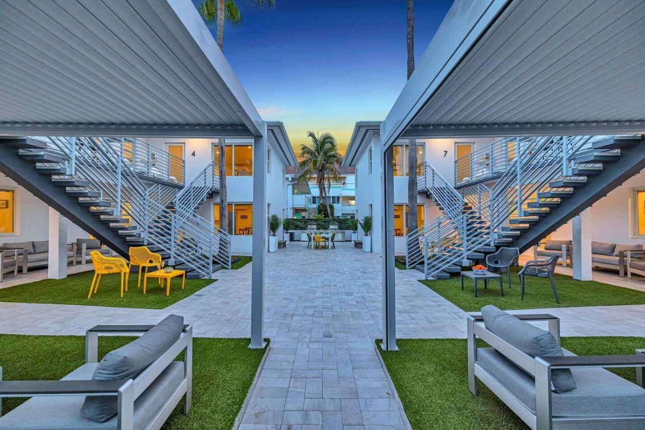 347 N Birch Road, Unit 1-9, Fort Lauderdale, FL 33304 Photo
