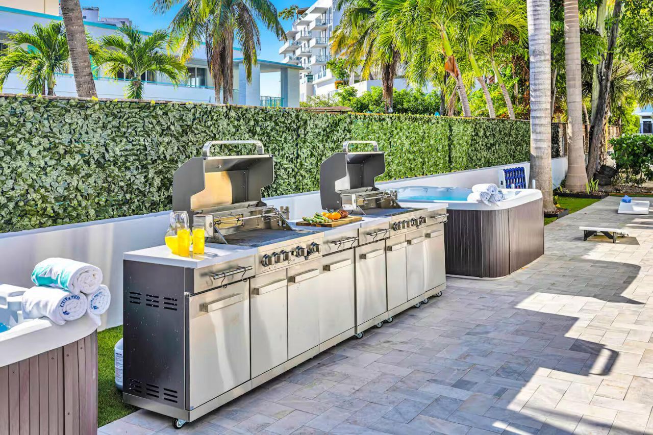 347 N Birch Road, Unit 1-9, Fort Lauderdale, FL 33304 Photo