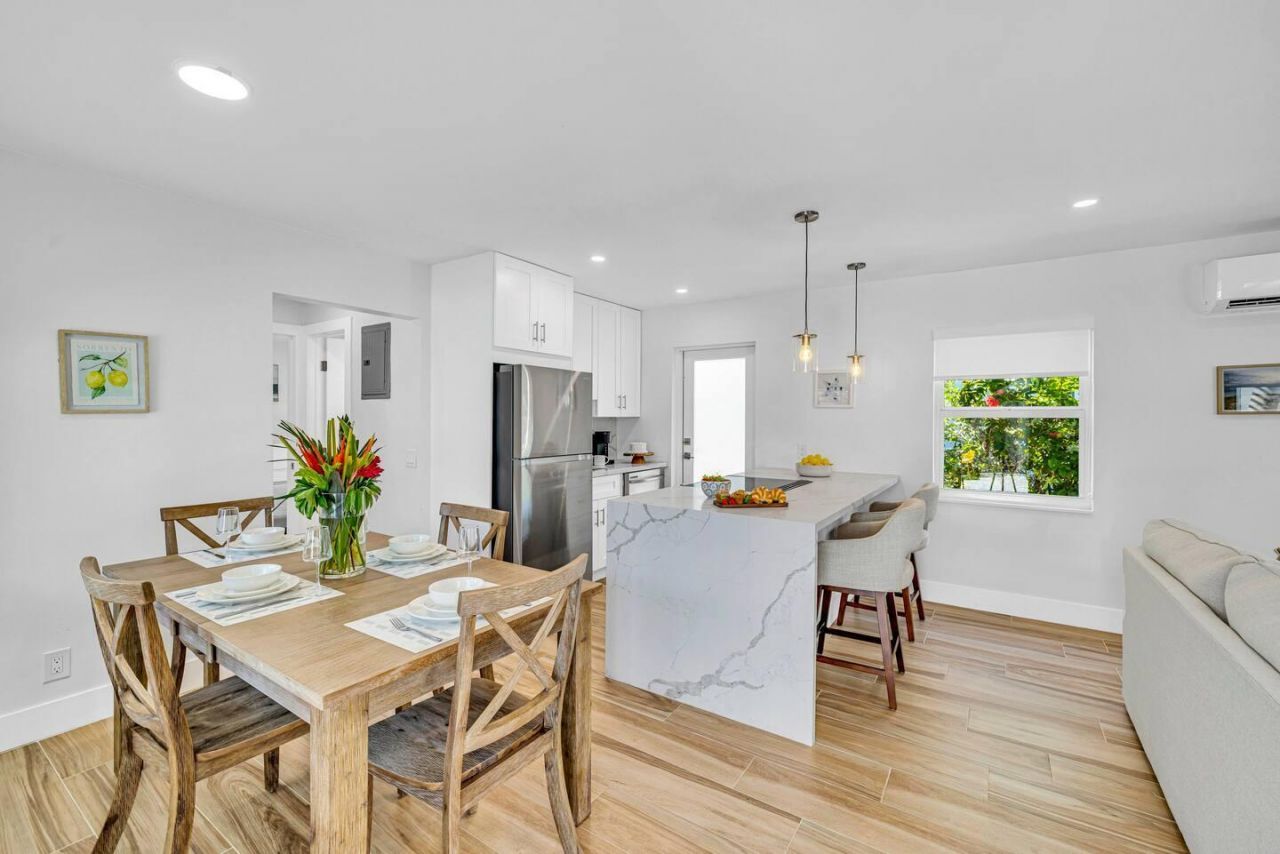 347 N Birch Road, Unit 1-9, Fort Lauderdale, FL 33304 Photo