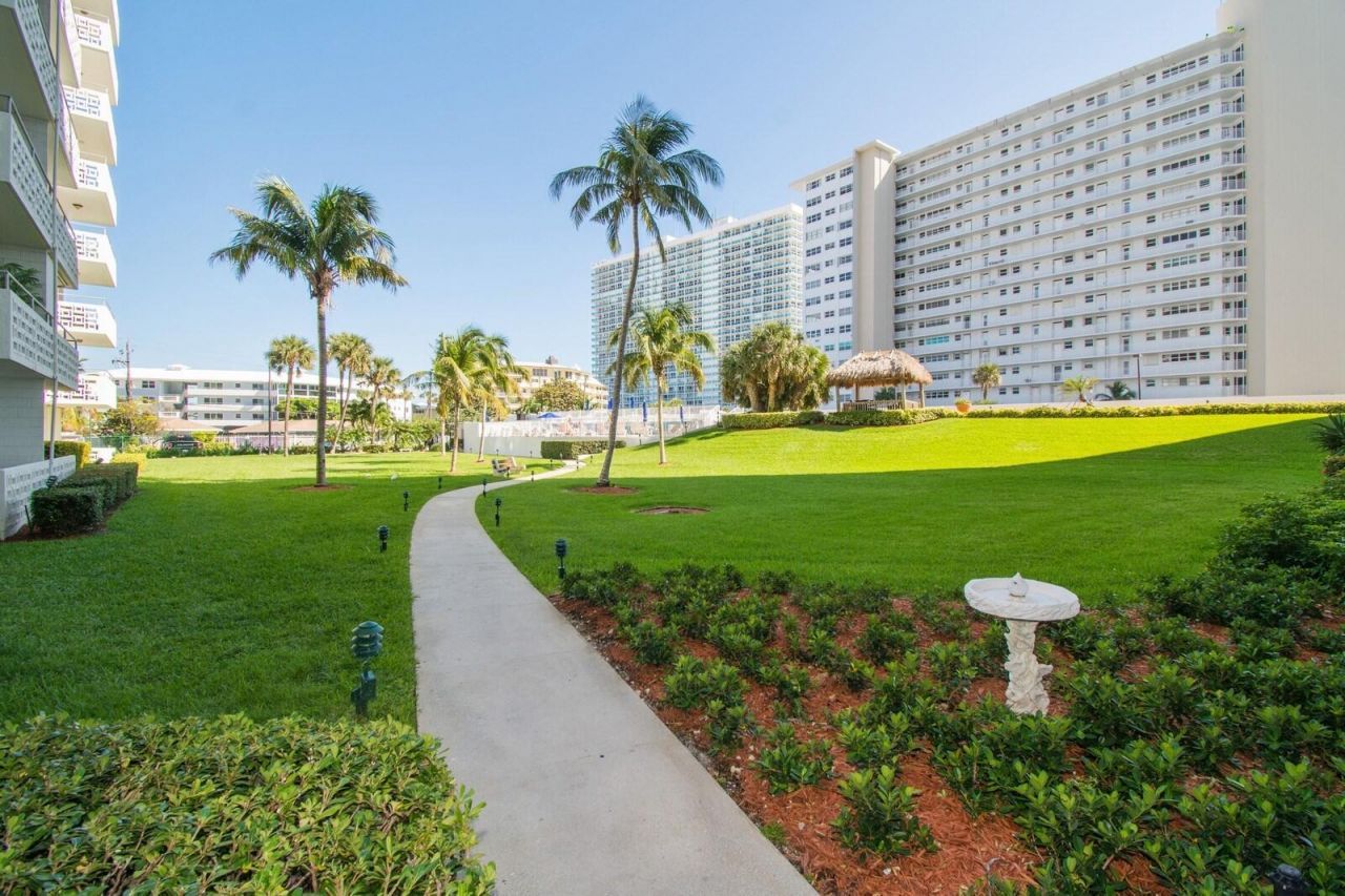 1900 S Ocean Drive, Unit 1006, Fort Lauderdale, FL 33316 Photo