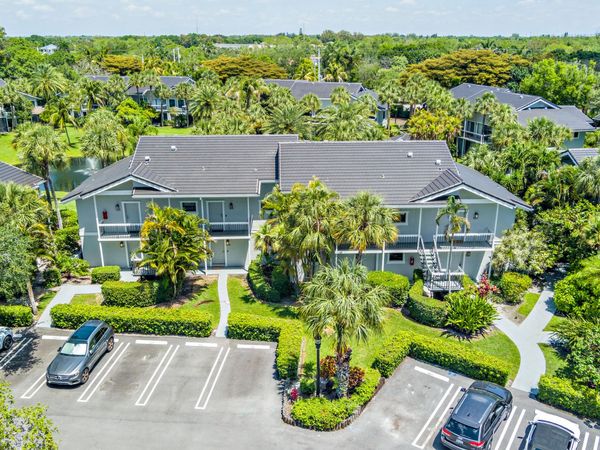 11863 Wimbledon Circle, Unit 501/500, Wellington, FL 33414