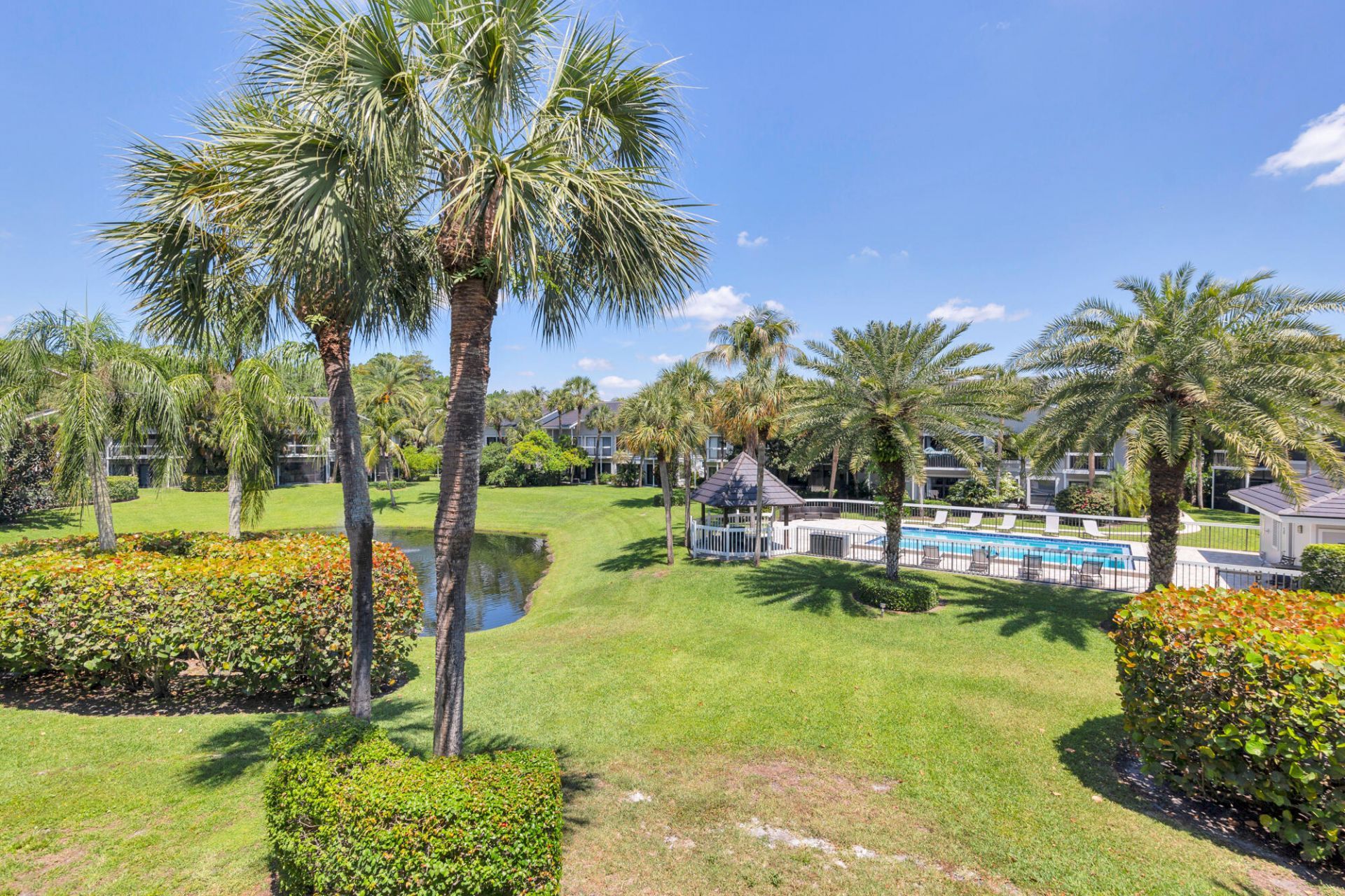 11863 Wimbledon Circle, Unit 501/500, Wellington, FL 33414 Photo
