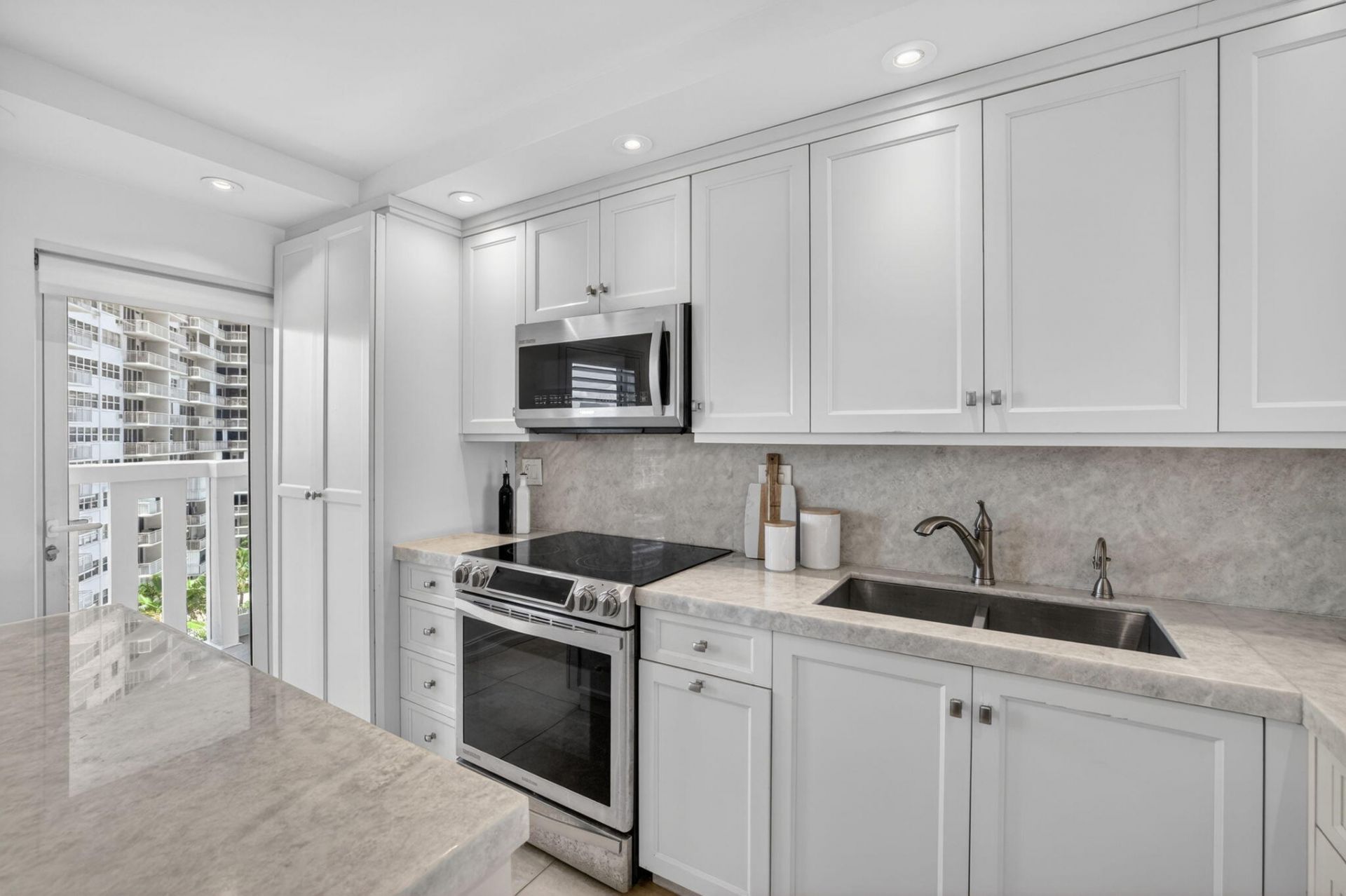 2000 S Ocean Drive, Unit 706, Fort Lauderdale, FL 33316 Photo