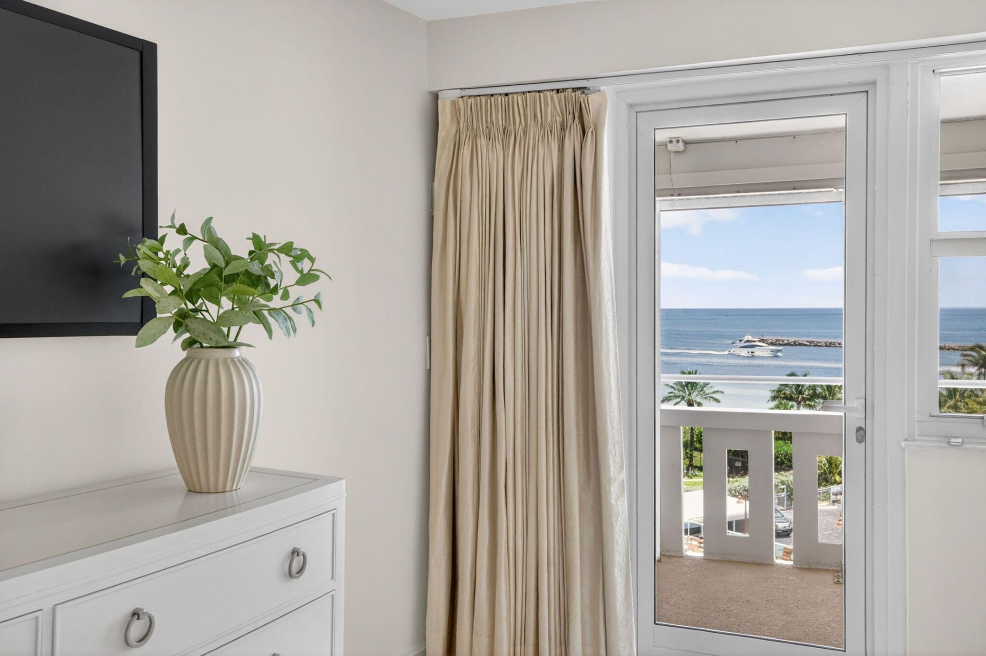 2000 S Ocean Drive, Unit 706, Fort Lauderdale, FL 33316 Photo