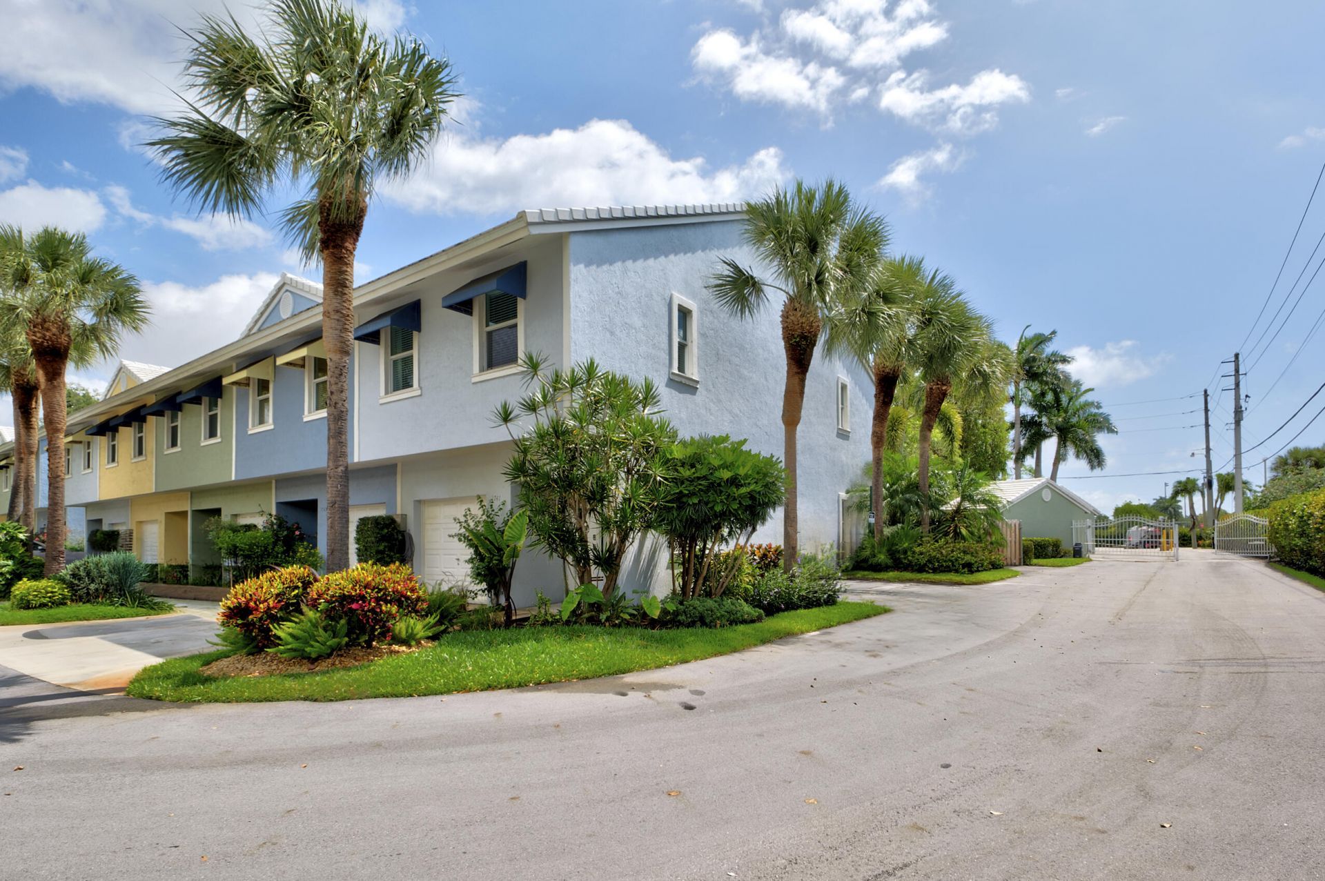 1741 NE 4th Avenue, Unit F5, Fort Lauderdale, FL 33305 Photo