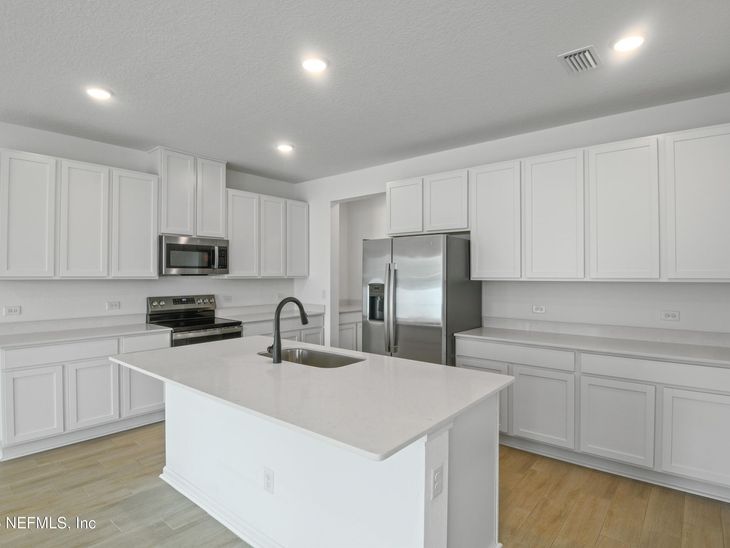 6025 Oracle Court, Jacksonville, FL 32205
