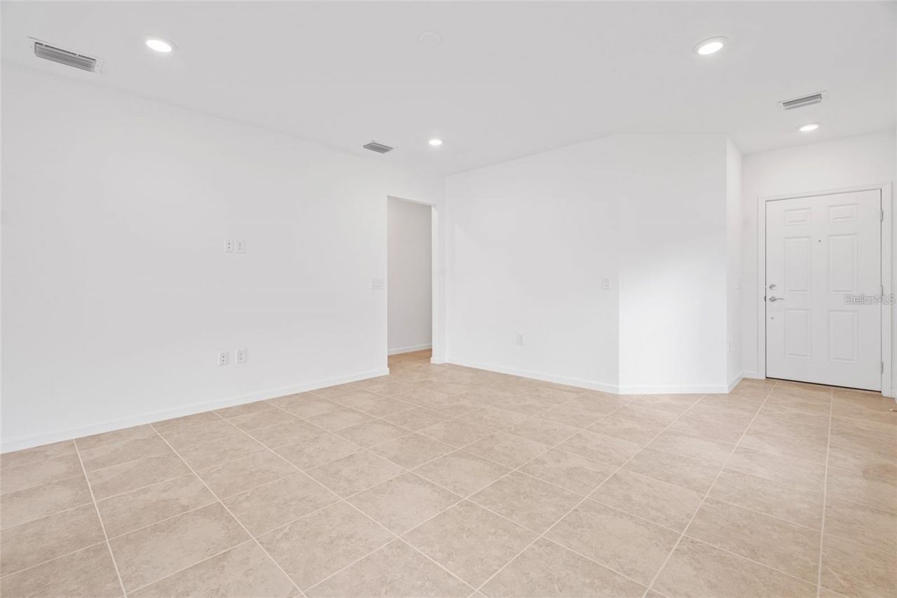6560 Silverstar Drive, Sarasota, FL 34240 Photo