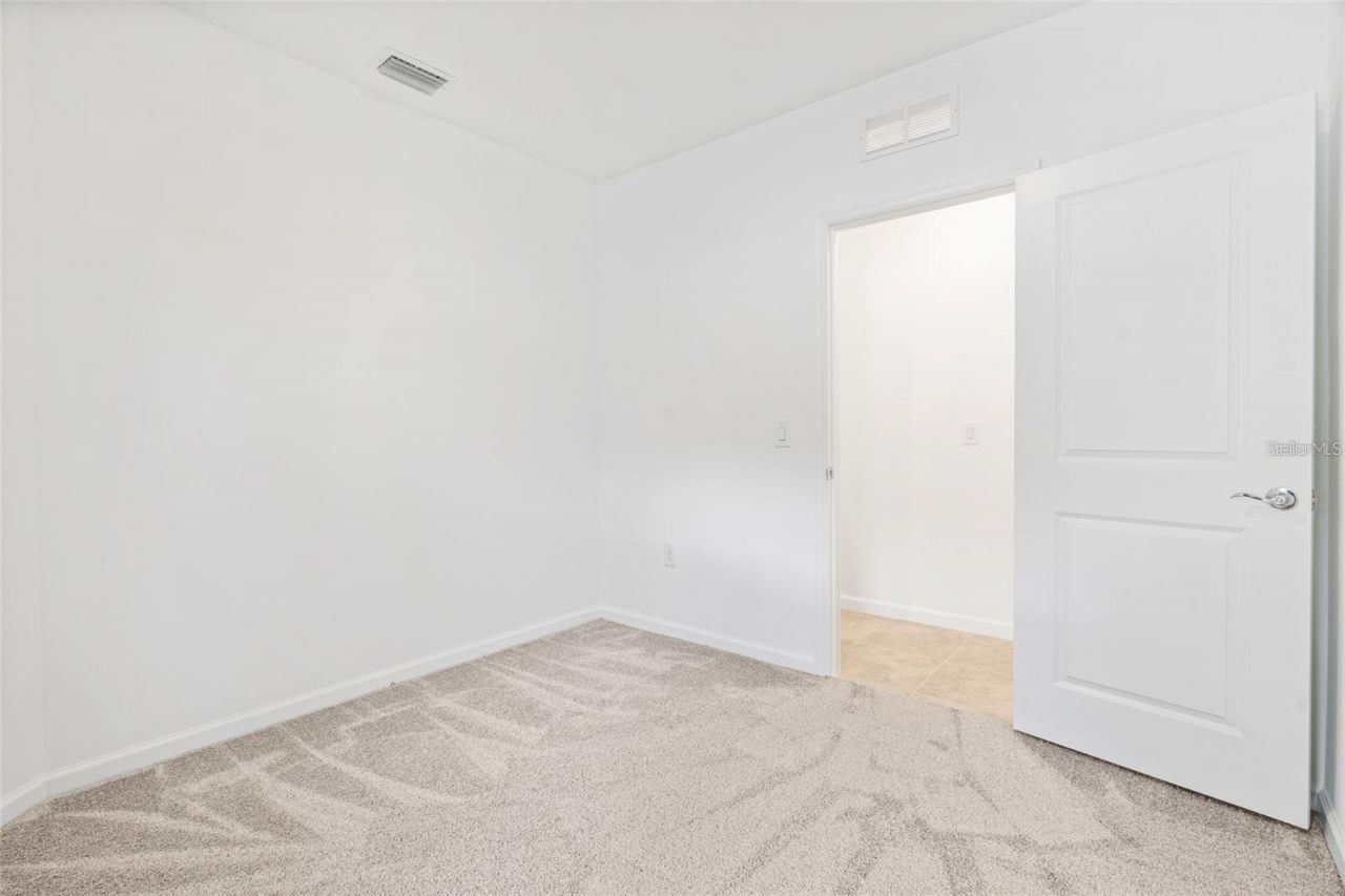 6560 Silverstar Drive, Sarasota, FL 34240 Photo