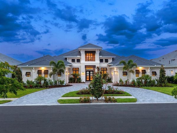 572 BLUE SHELL LOOP , SARASOTA, FL 34240