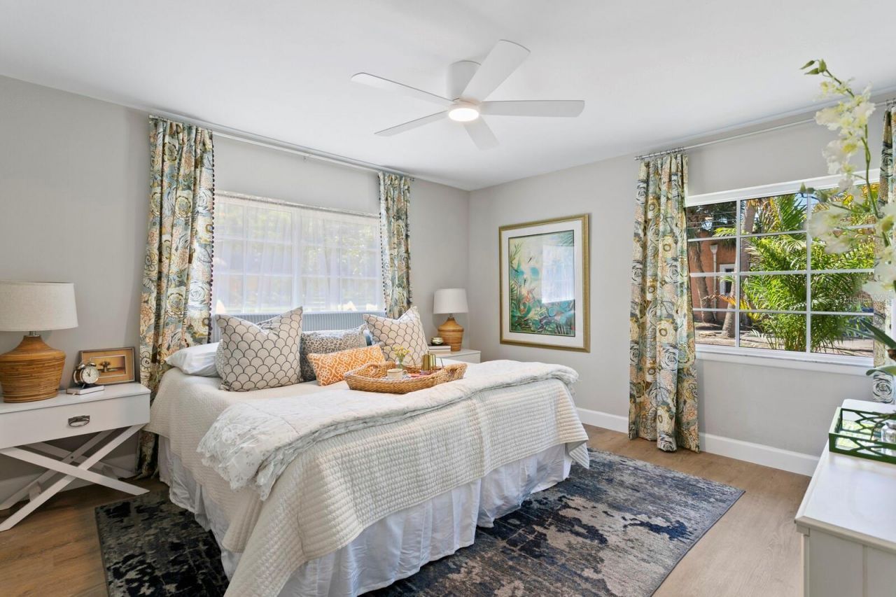 262 30th Street N, Saint Petersburg, FL 33713 Photo