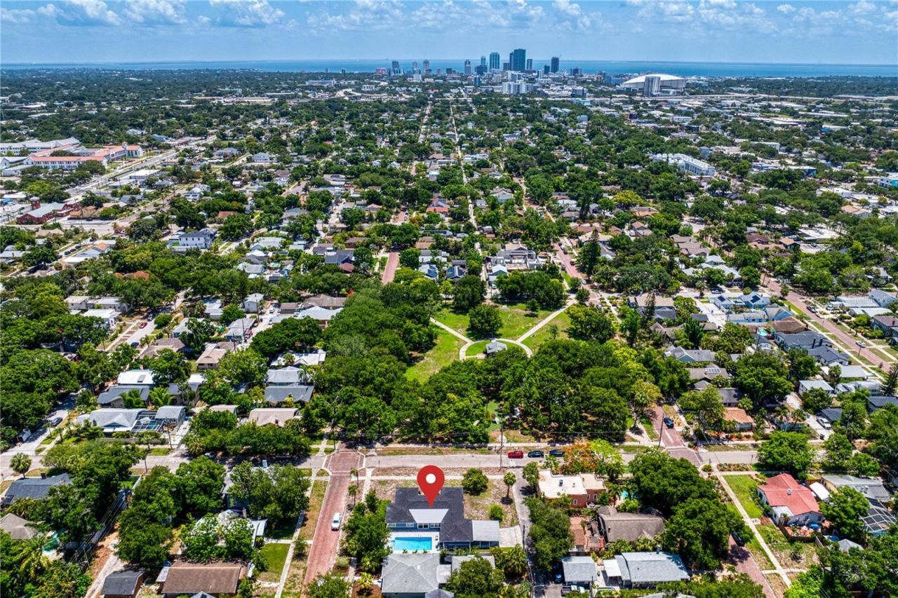 262 30th Street N, Saint Petersburg, FL 33713 Photo