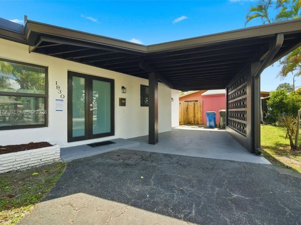 1930 NW 33rd St, Oakland Park, FL 33309