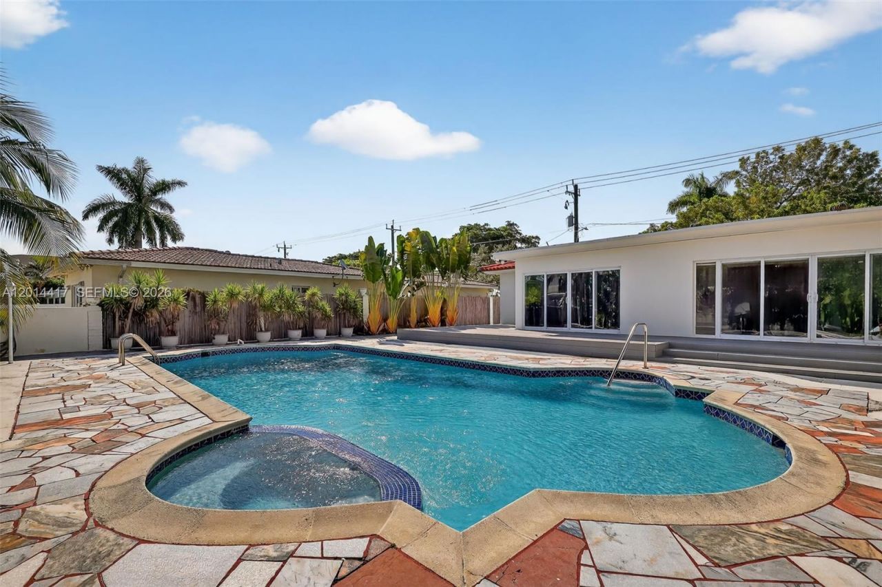 2095 Keystone Blvd , Unit 2095, North Miami, FL 33181 Photo