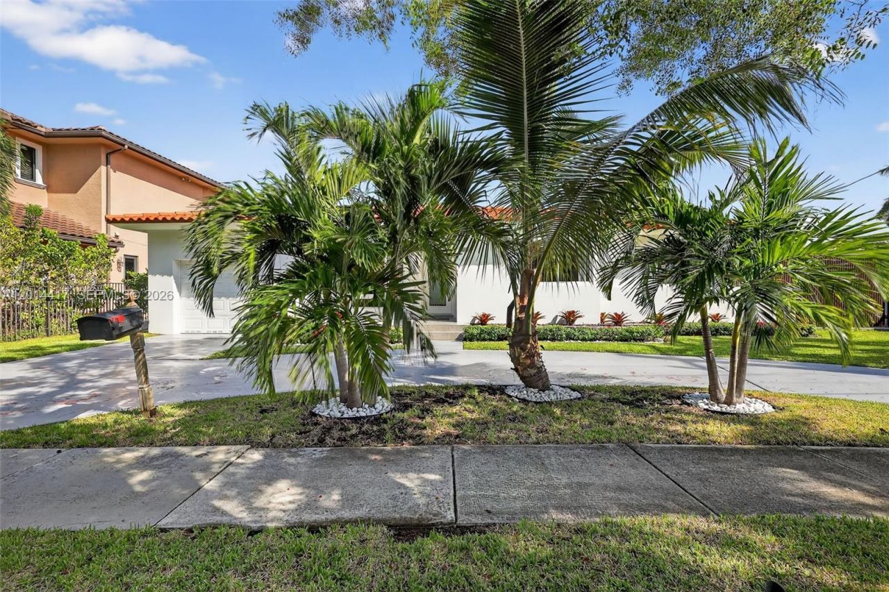2095 Keystone Blvd , Unit 2095, North Miami, FL 33181 Photo