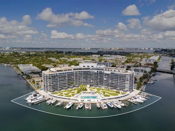 900 Bay Dr, Unit 1005 + Doc, Miami Beach, FL 33141