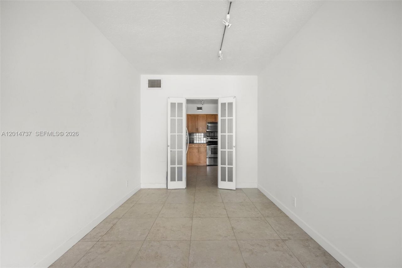 900 Bay Dr, Unit 1005 + Doc, Miami Beach, FL 33141 Photo