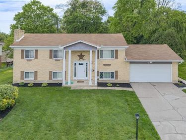 812 Twin Oaks Drive, Riverside, OH 45431