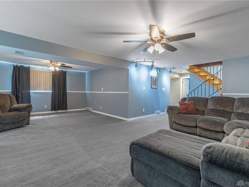 812 Twin Oaks Drive, Riverside, OH 45431 Photo 18