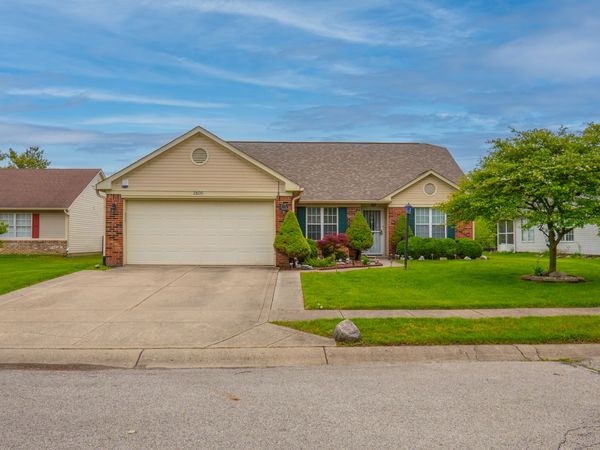1605 Warren Lake Court , Indianapolis, IN 46229