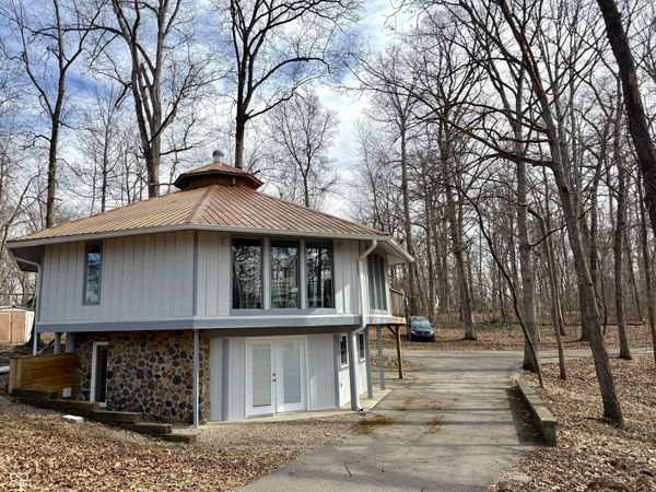 50 Woodlawn Village, Mitchell, IN 47446