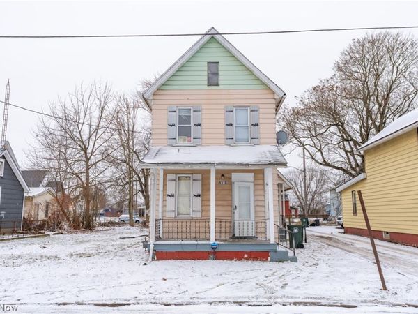 1318 4th Street NE, Canton, OH 44704