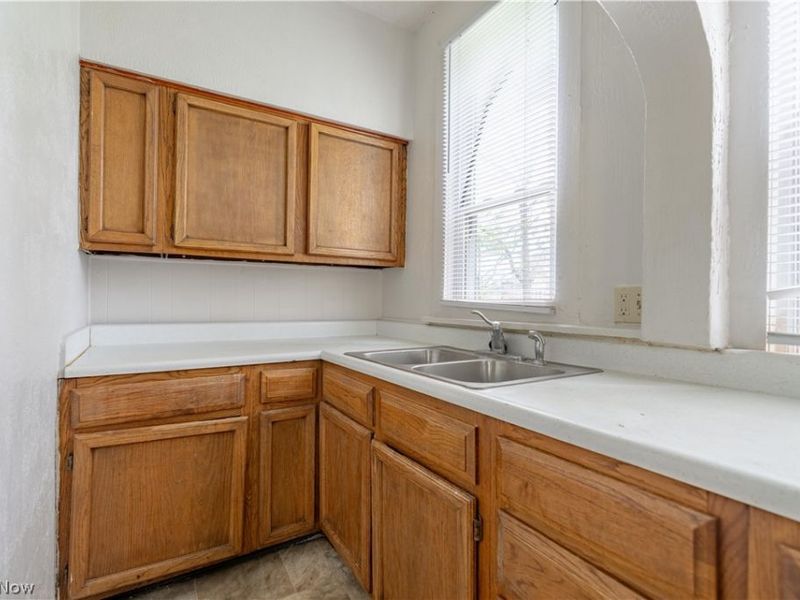 1318 4th Street NE, Canton, OH 44704 Photo 13