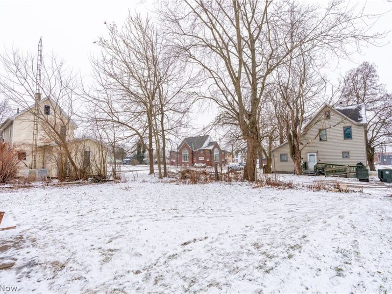 1318 4th Street NE, Canton, OH 44704 Photo 24