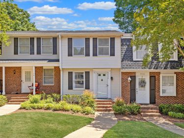 7734 Kingsberry Court, Raleigh, NC 27615