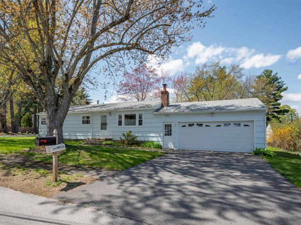 3 Derby Circle, Nashua, NH 03062