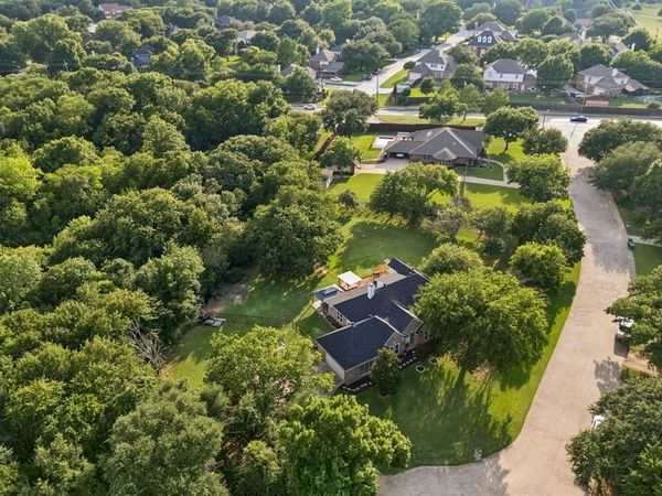 1092 Holly Lane, Lewisville, TX 75067