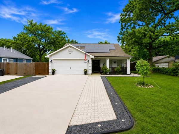 3031 Delaware Trail, Lake Worth, TX 76135