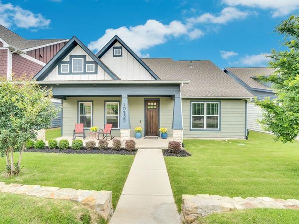 10935 Eva Mae Boulevard, Grand Prairie, TX 76065