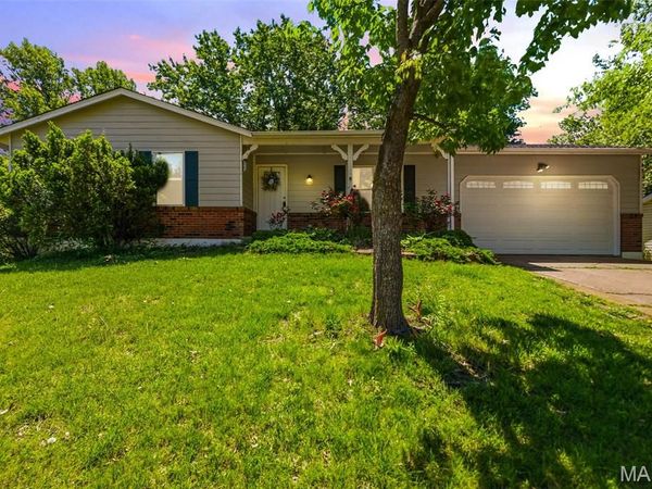 806 Pepper Lane, O'Fallon, MO 63366