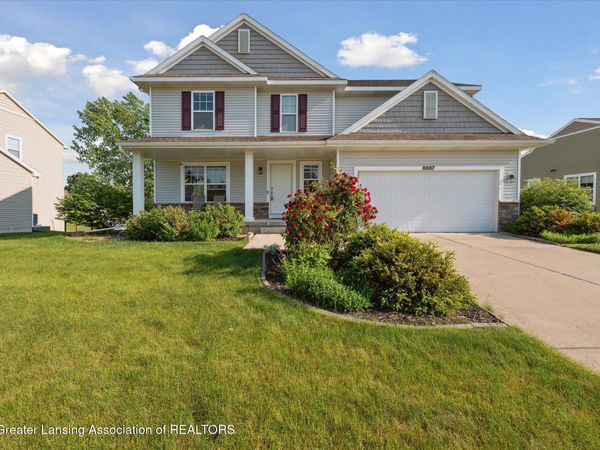 8687 Yellowstone Lane, Lansing, MI 48917