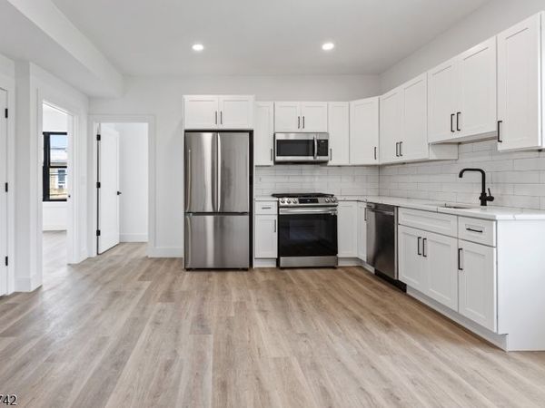 189 Dayton Ave, Unit 101, Passaic, NJ 07055