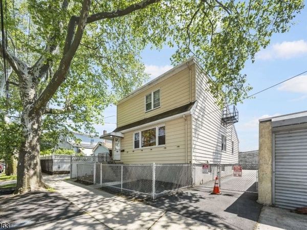 466 Delavan Ave, Newark, NJ 07107