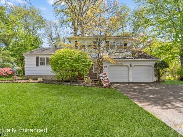 37 Manchester Way, Montville, NJ 07058