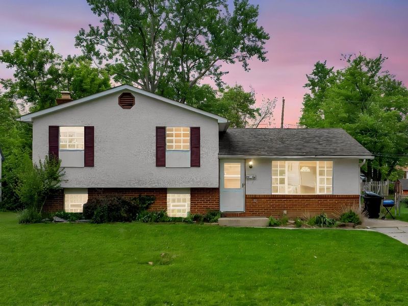 5056 Chipman Drive, Columbus, OH 43232 Photo 1