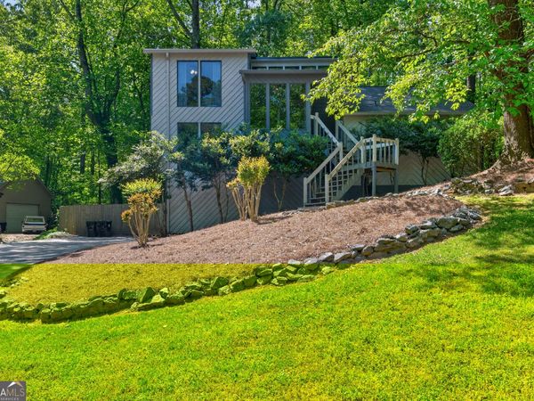 226 Watkins Glen Drive NE, Kennesaw, GA 30144