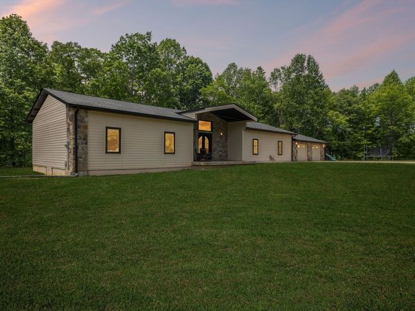 1500 Jackson Point Rd , Sewanee, TN 37375