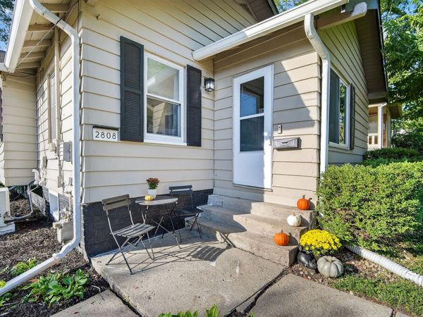 2808 School Street, Des Moines, IA 50311