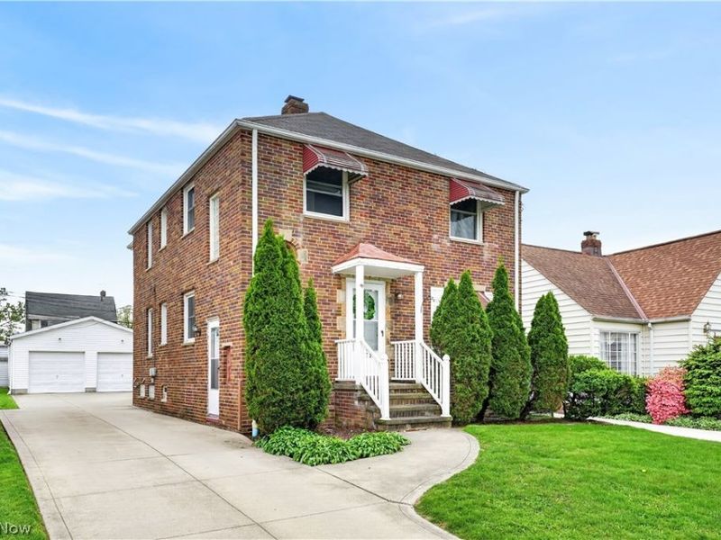 6115 Brownfield Drive, Parma, OH 44129 Photo 3
