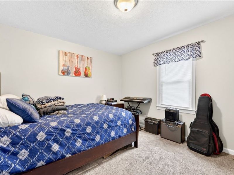 6115 Brownfield Drive, Parma, OH 44129 Photo 9