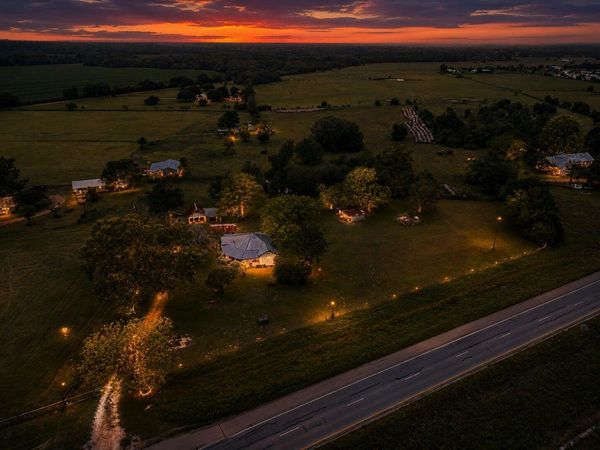 5612 HWY 71 E, Smithville, TX 78957