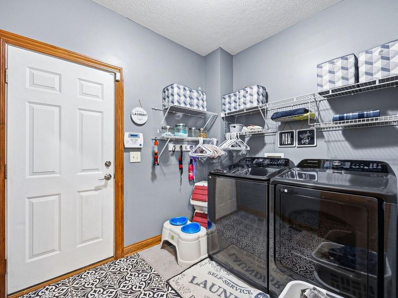 2643 Sandhurst Drive, Lewis Center, OH 43035 Photo 10