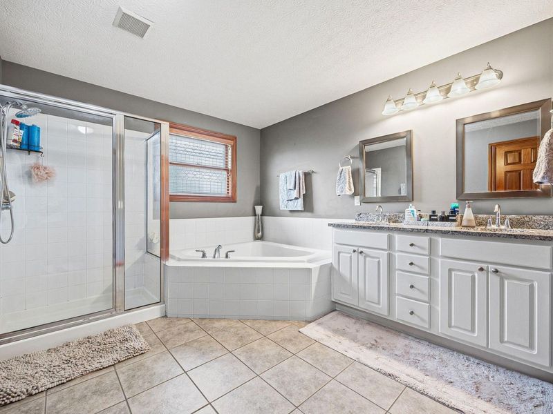 2643 Sandhurst Drive, Lewis Center, OH 43035 Photo 44